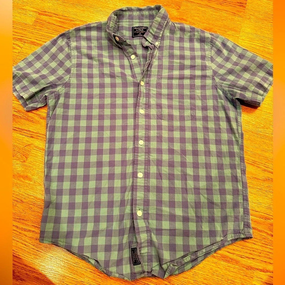 Abercrombie & Fitch A&F men button down short sleeve dress shirt size medium - Picture 2 of 7